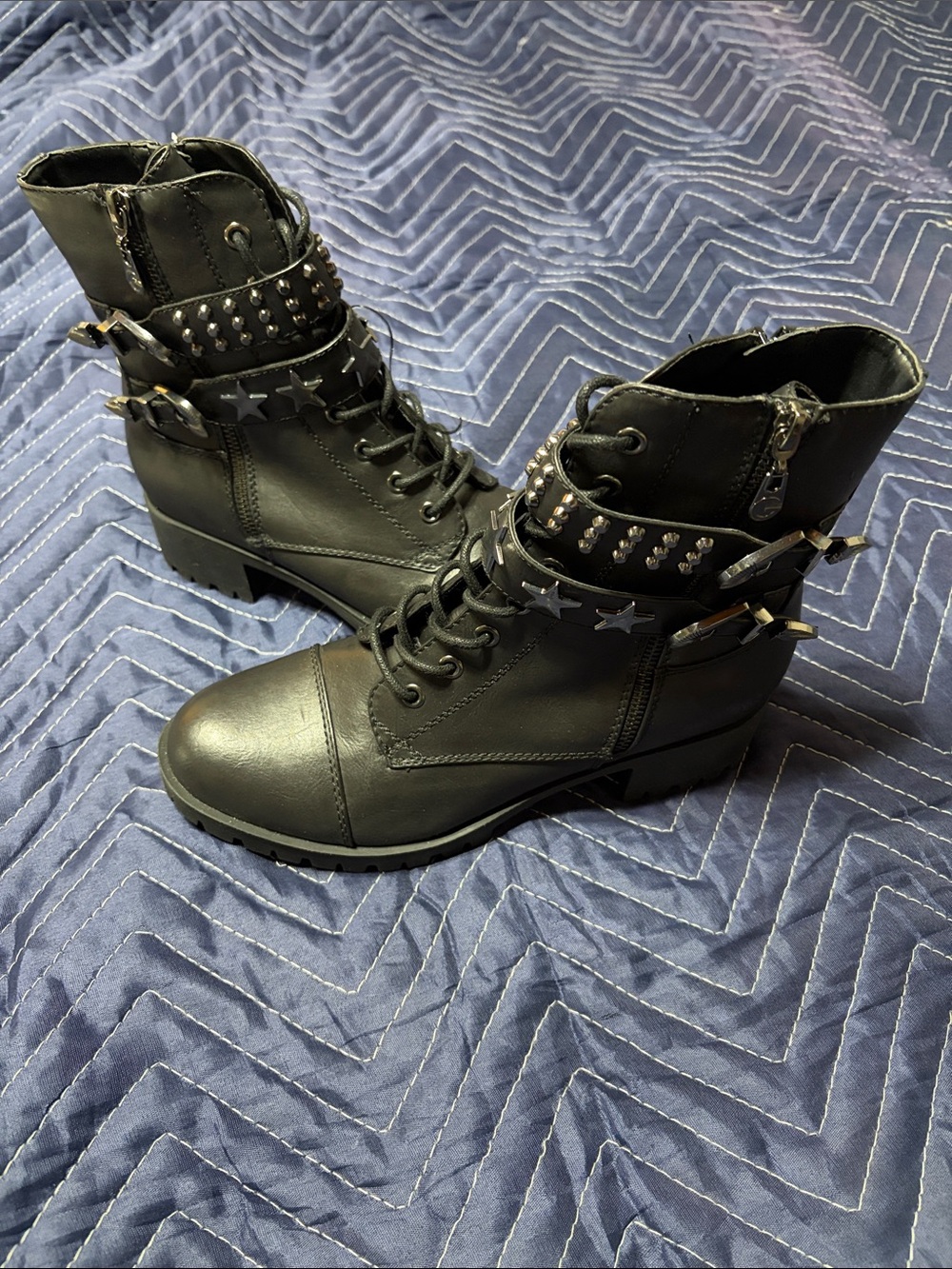 G by Guess Black Star-Stud Lace-Up Combat Boots - Picture 2 of 5